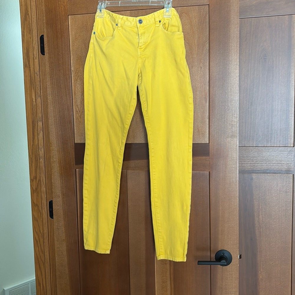 Hurley mustard denim pants